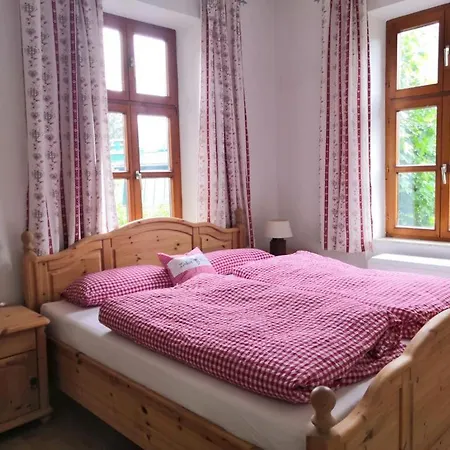 Ferienappartment Zum Gruenen Hirsch